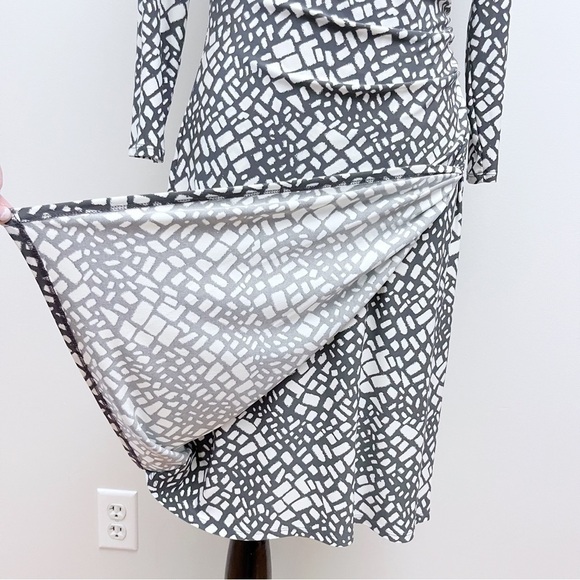 Lauren Ralph Lauren Block Print V Neck Faux Wrap Knee Length Shift Dress Size 8 - Picture 10 of 13